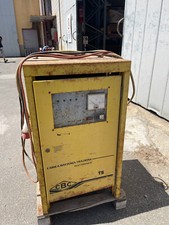 Caricabatterie per muletto - caricabatterie,