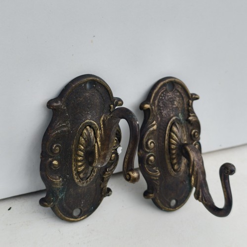 Vintage due ganci - vintage, 2