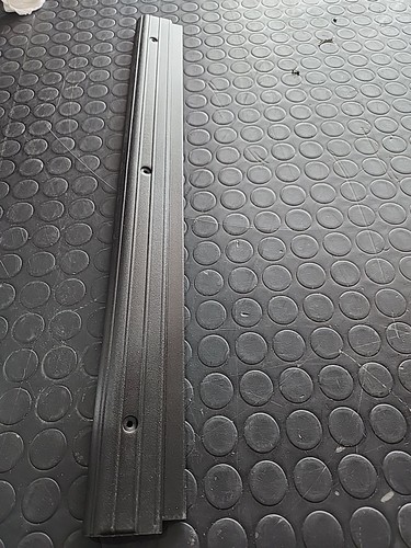 Battitacco porta posteriore