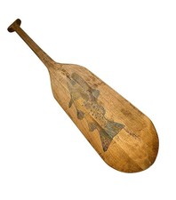 Canoa pagaia legno con trota