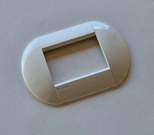 Bticino lnb4803bi placca - lnb4803bi,