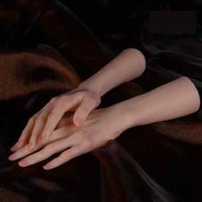 Manichino in silicone mano con