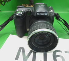 Fuji FinePix S5600 fotocamera
