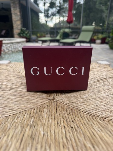 Gucci piccolo rosso scatola