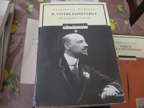 Vivere inimitabile - il,