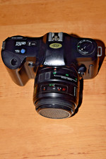 OLYMPUS OM101 con obiettivo