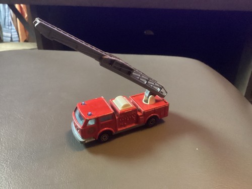 Majorette firefighter fire - majorette,