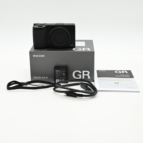 Ricoh 7 megapixel - 25,7,