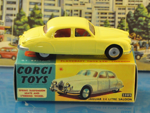 Corgi toys 208s jaguar 4 - toys,