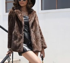 Cappotto invernale donna marrone pelliccia sintetica taglia 12-14 bottoni nuovo con etichetta