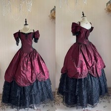 Abiti da sposa gotici neri e