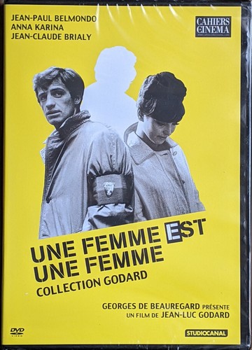 Une femme est - ,