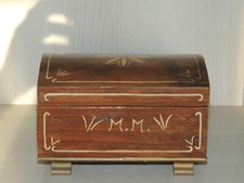 Vecchio cofanetto in legno,scrigno,cassetta