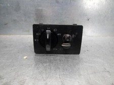 7M5T13A024CA devio leva luci