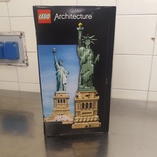 Lego architecture statua della