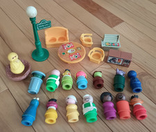 LOTTO 23 PEZZI FIGURE E MOBILI