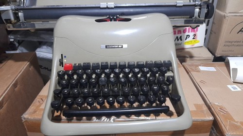 Macchina scrivere olivetti - scrivere,