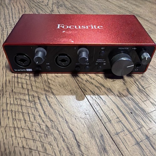 Focusrite scarlett 2i2 - focusrite,