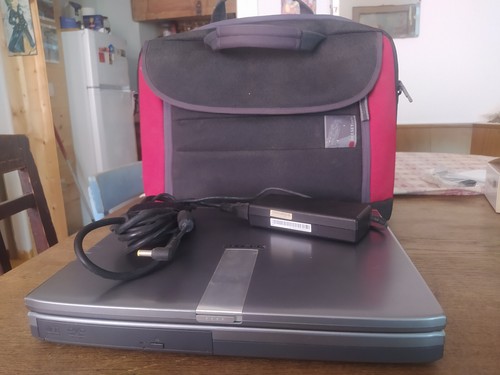 Notebook nevada ms2111 intel - notebook,