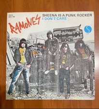 45 giri Ramones – Sheena Is A Punk Rocker / I Don't Care
