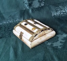 COFANETTO PORTAGIOIE IN DENTE