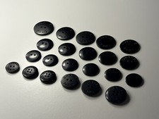 Lot Chanel Buttons