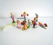 *KINDER  PRESEPE 2000  . COMPLETO CON DUE CARTINE