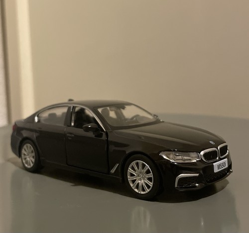 Modellino auto bmw - serie, g30