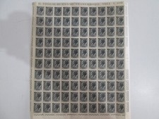 il foglio di cento francobolli