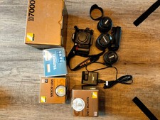 NIKON D7000+OBIETTIVI E ACCESSORI