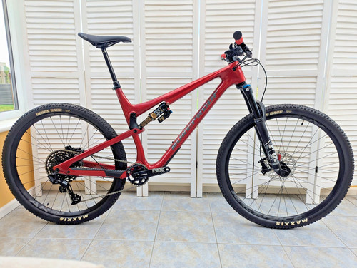Nuovo mountain bike full - bike,