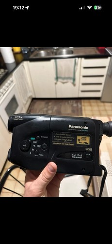 Panasonic r10 vhs - vhs-c, slim