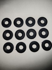 CORGI -lot 12 Pneu noir strié