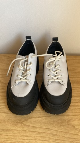 Bellissime scarpe bianche - , con