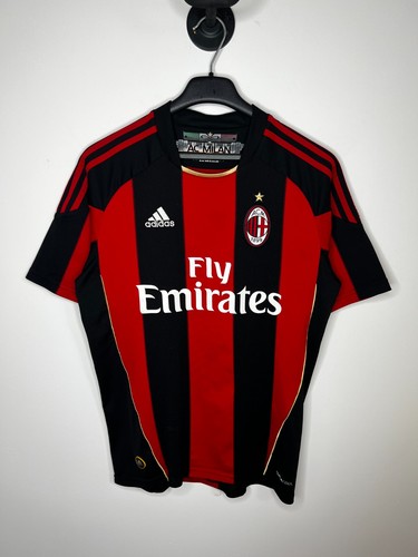 Milan 2010 2011 home - milan,