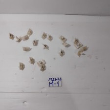 Mercedes W115 230.4 (1973-1976) 20 clip fissaggio cromature inferiori sottoporta