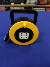 Prolunga elettrica avvolgibile con doppia presa