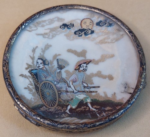 Piatto spilla cinese vintage