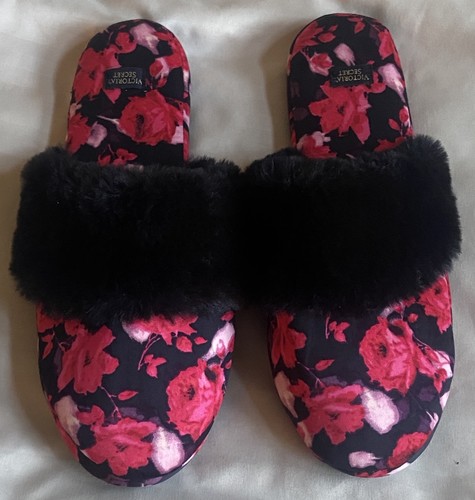 Pantofole nuove senza