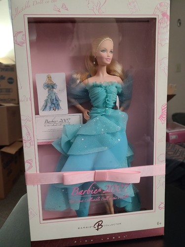 Barbie pink label - barbie,