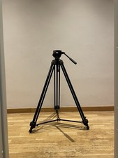 Manfrotto 547b tripod + Manfrotto 701HDV