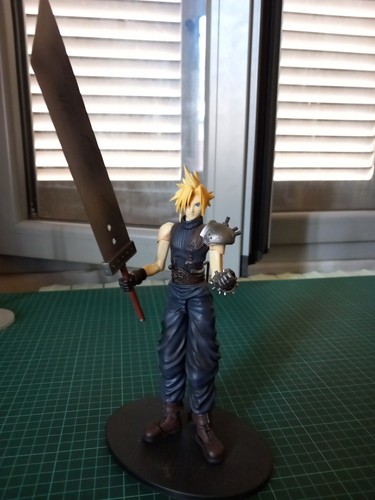 Final fantasy vii play arts - play,