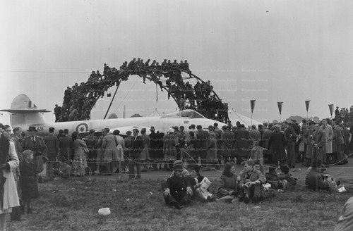 Gloster meteor aviation - gloster,