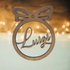 Pallina per albero di Natale personalizzata in legno con nome - Fiocco