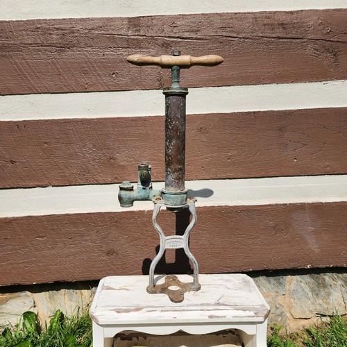 Antica pompa manuale - , sentina