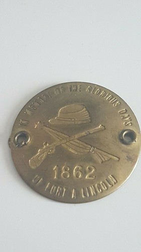 Placchetta riguardante - riguardante, la