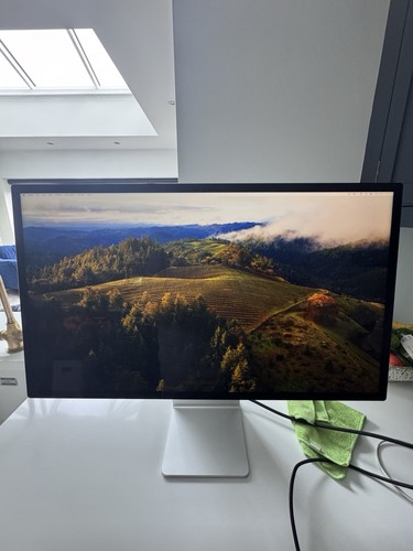 Apple studio display - 27", 5k