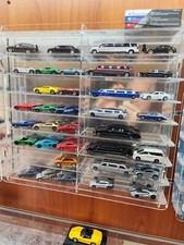 Vetrina a parete, 8 ripiani