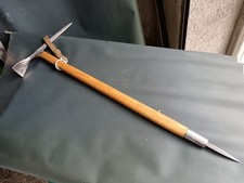 Piccozza tipo CASSIN alpinismo