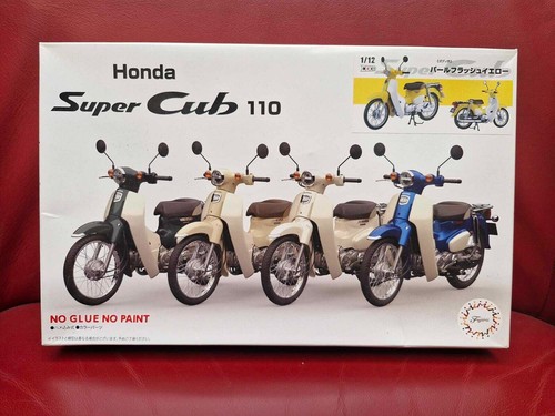 Kit plastica gialla fujimi - plastica,